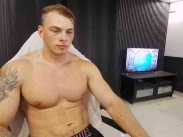 StrongGragXXX StrongGragXXX