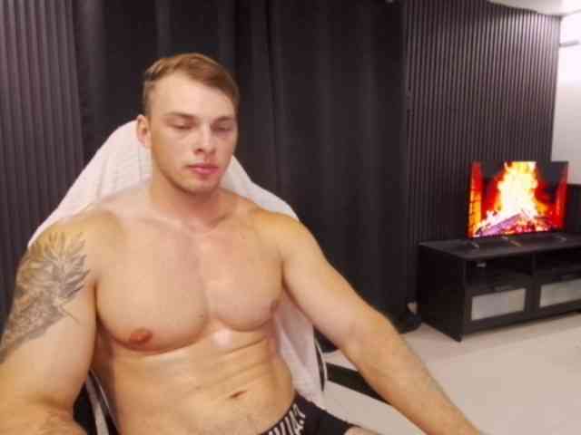 StrongGragXXX Sex Cam Show