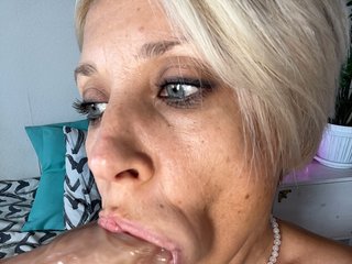KISANA Porn Show