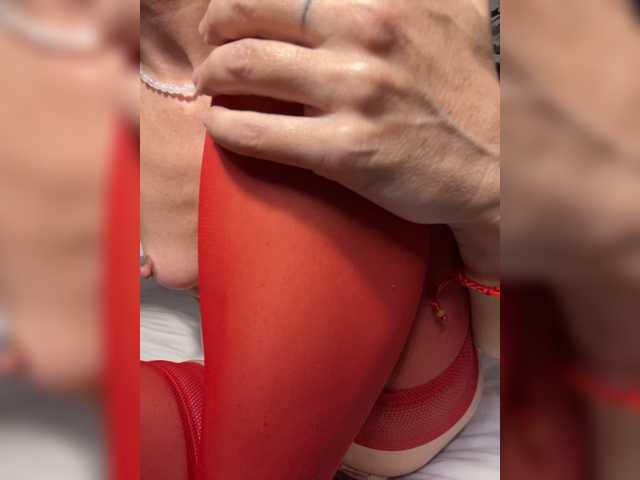 KISANA live cam on BongaCams