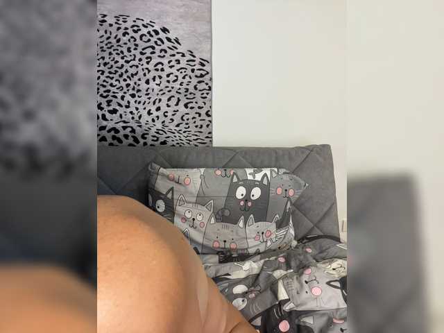 KISANA live webcam show
