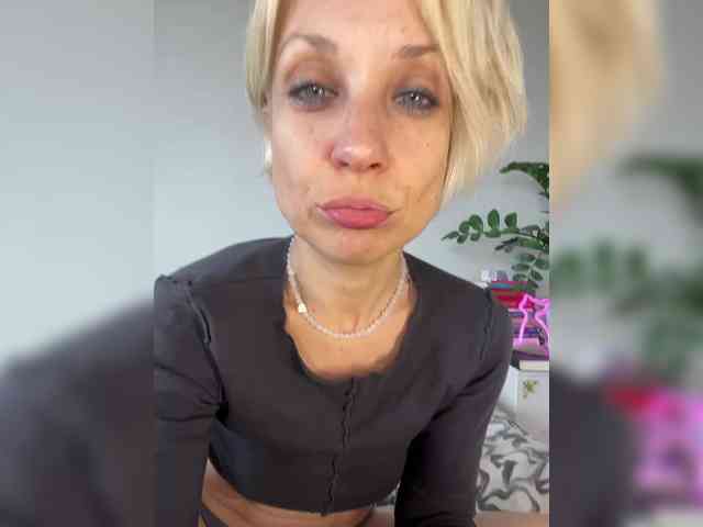 KISANA webcam