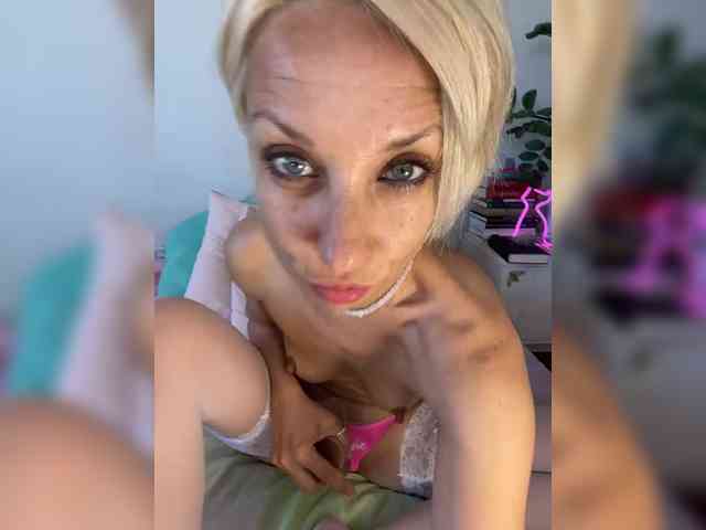 KISANA webcam