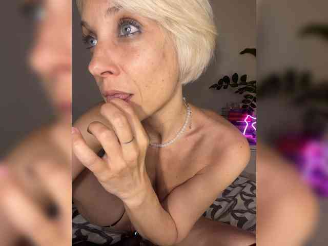 KISANA webcam