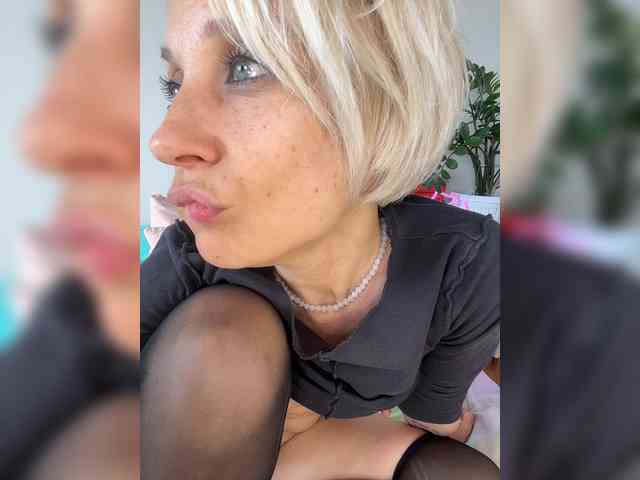 KISANA webcam