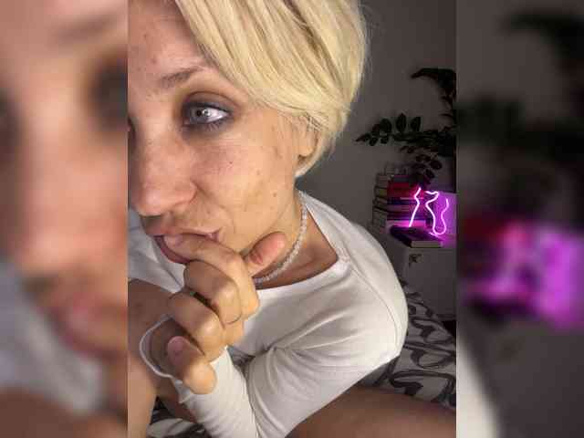 KISANA webcam