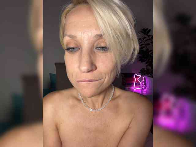 KISANA webcam