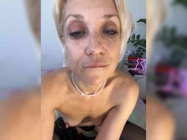 KISANA webcam