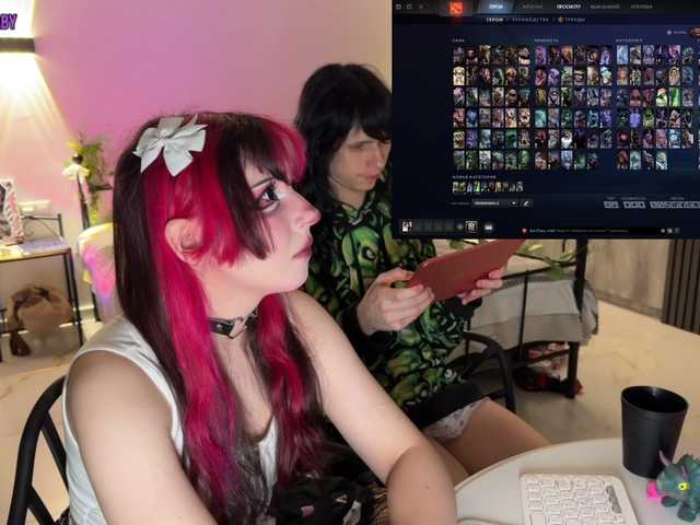 h3ntai-baby live cam on BongaCams