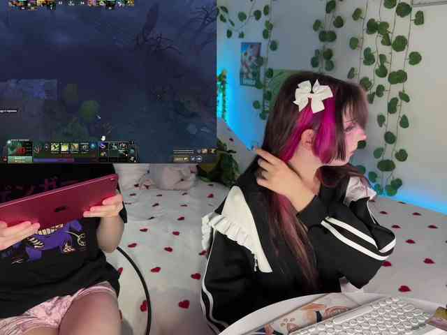 h3ntai-baby webcam