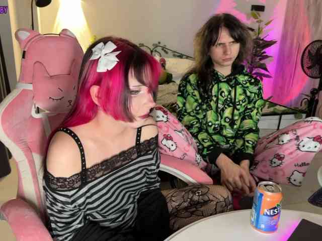 h3ntai-baby webcam