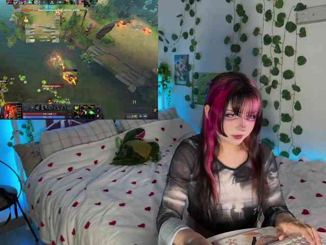 h3ntai-baby webcam