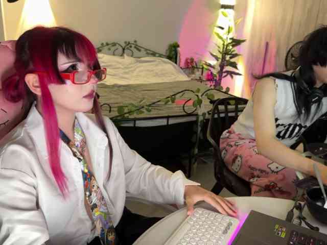 h3ntai-baby webcam