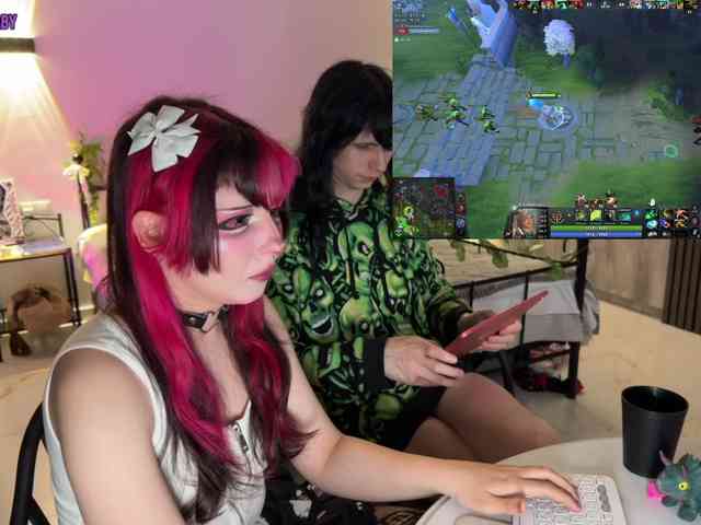h3ntai-baby webcam