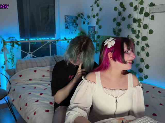 h3ntai-baby webcam