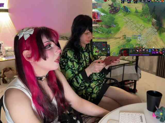 h3ntai-baby webcam