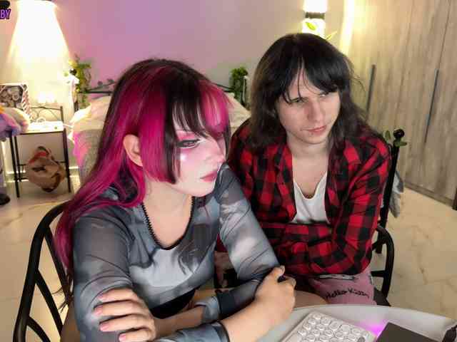 h3ntai-baby webcam