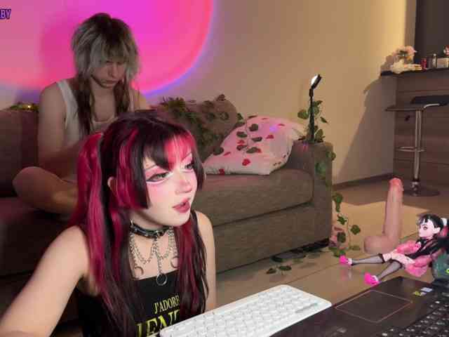 h3ntai-baby webcam