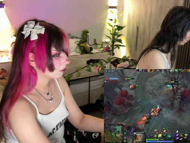 h3ntai-baby webcam