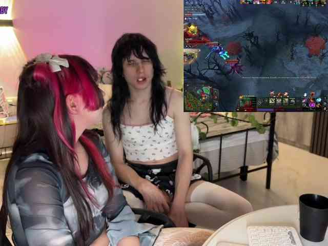 h3ntai-baby webcam