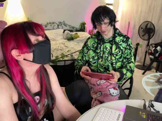 h3ntai-baby's live room