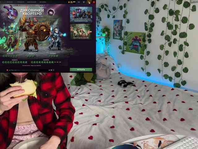 h3ntai-baby webcam
