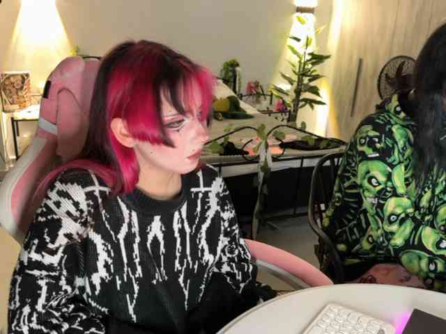 h3ntai-baby webcam