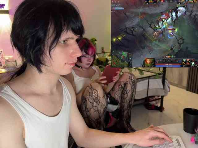 h3ntai-baby webcam