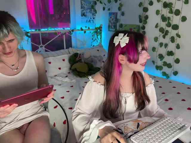 h3ntai-baby webcam