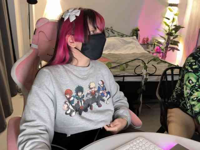 h3ntai-baby webcam