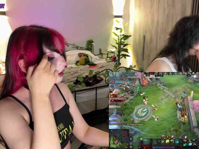h3ntai-baby webcam