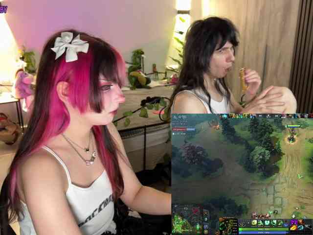 h3ntai-baby webcam