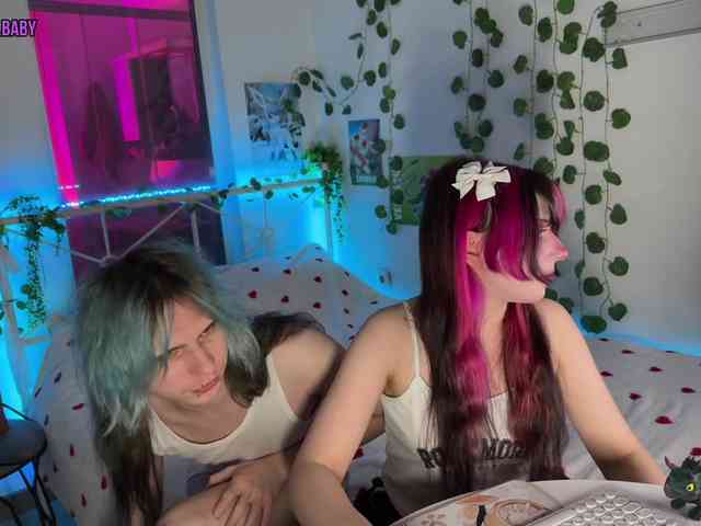 h3ntai-baby webcam