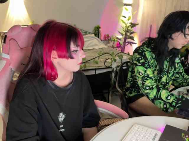 h3ntai-baby webcam
