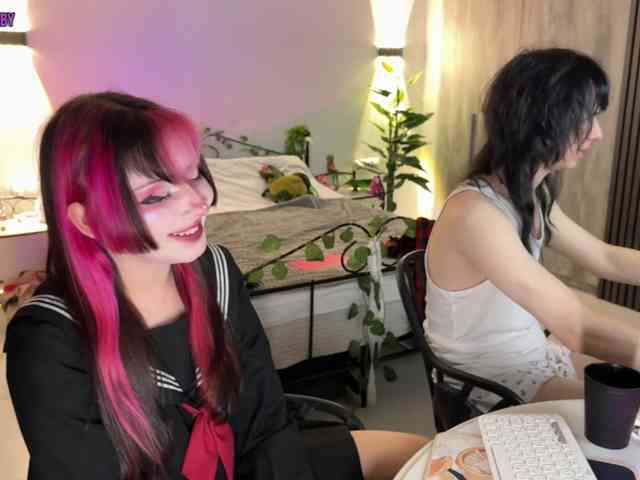 h3ntai-baby webcam