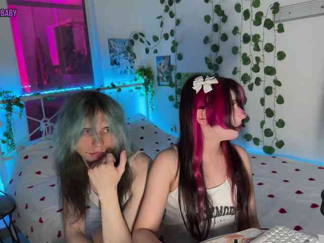 h3ntai-baby webcam