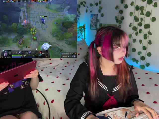 h3ntai-baby webcam