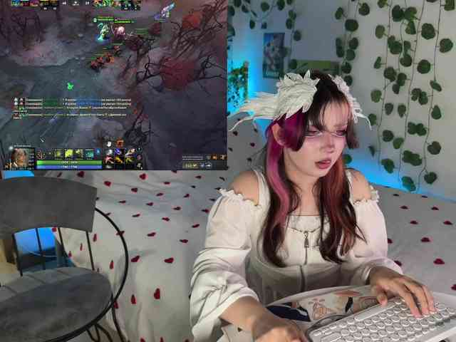 h3ntai-baby webcam