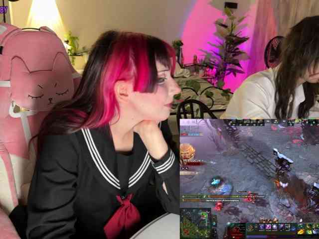 h3ntai-baby webcam