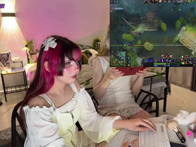 h3ntai-baby webcam