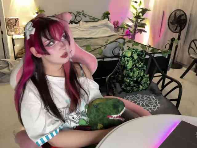 h3ntai-baby webcam