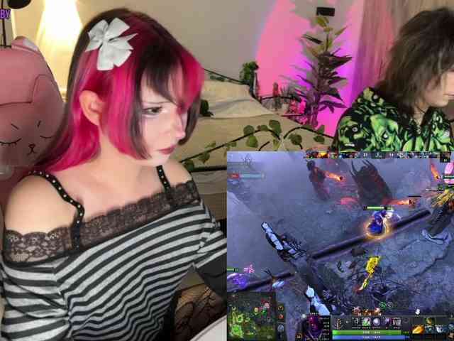 h3ntai-baby webcam