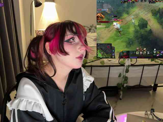 h3ntai-baby webcam