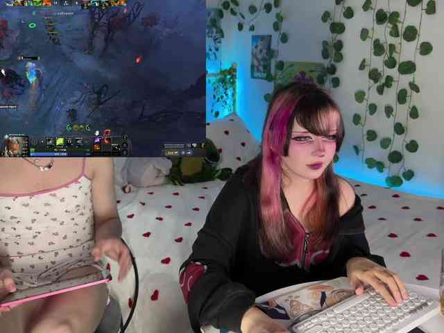 h3ntai-baby webcam