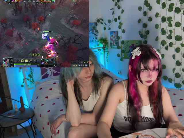 h3ntai-baby webcam