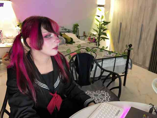 h3ntai-baby webcam