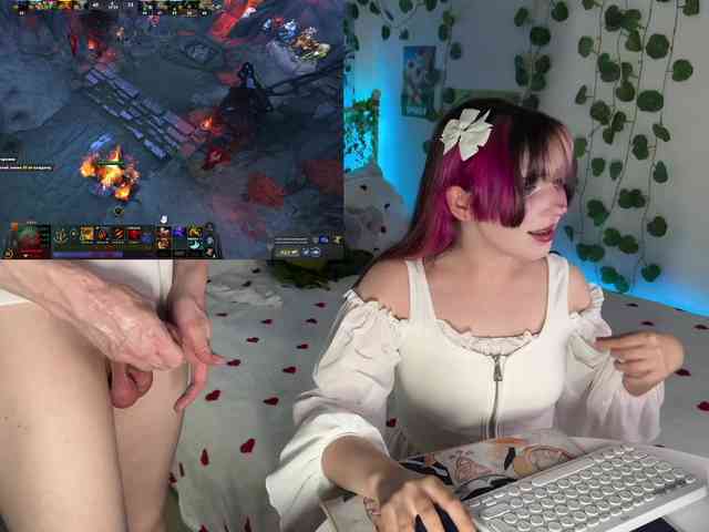 h3ntai-baby webcam