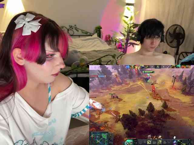 h3ntai-baby webcam
