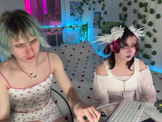 h3ntai-baby webcam