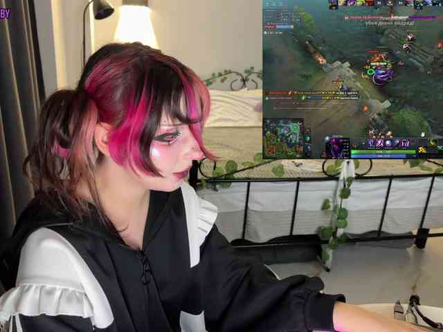 h3ntai-baby webcam